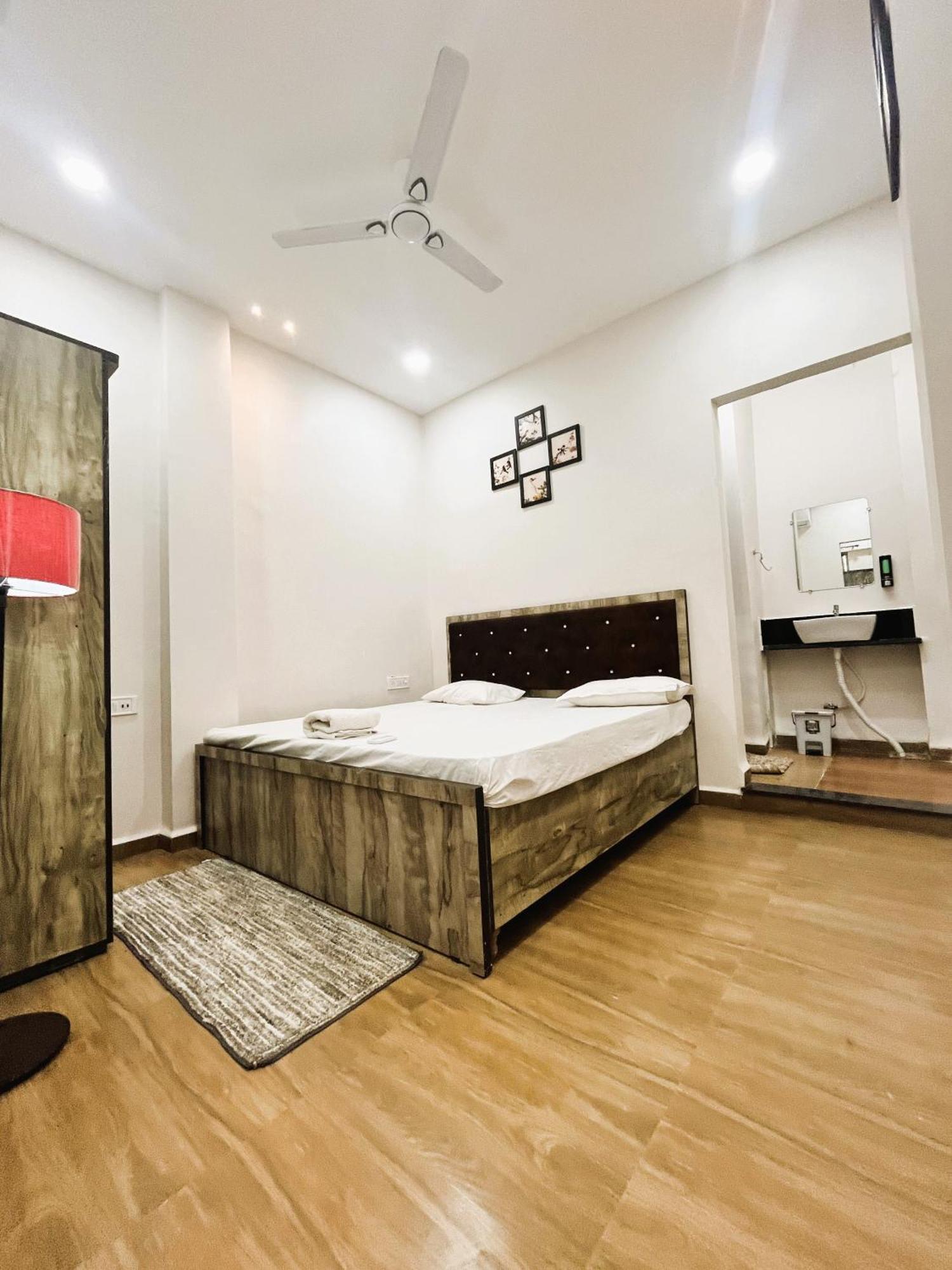 Shree Stay Inn Luxe' Holiday Home Ujjain Eksteriør bilde