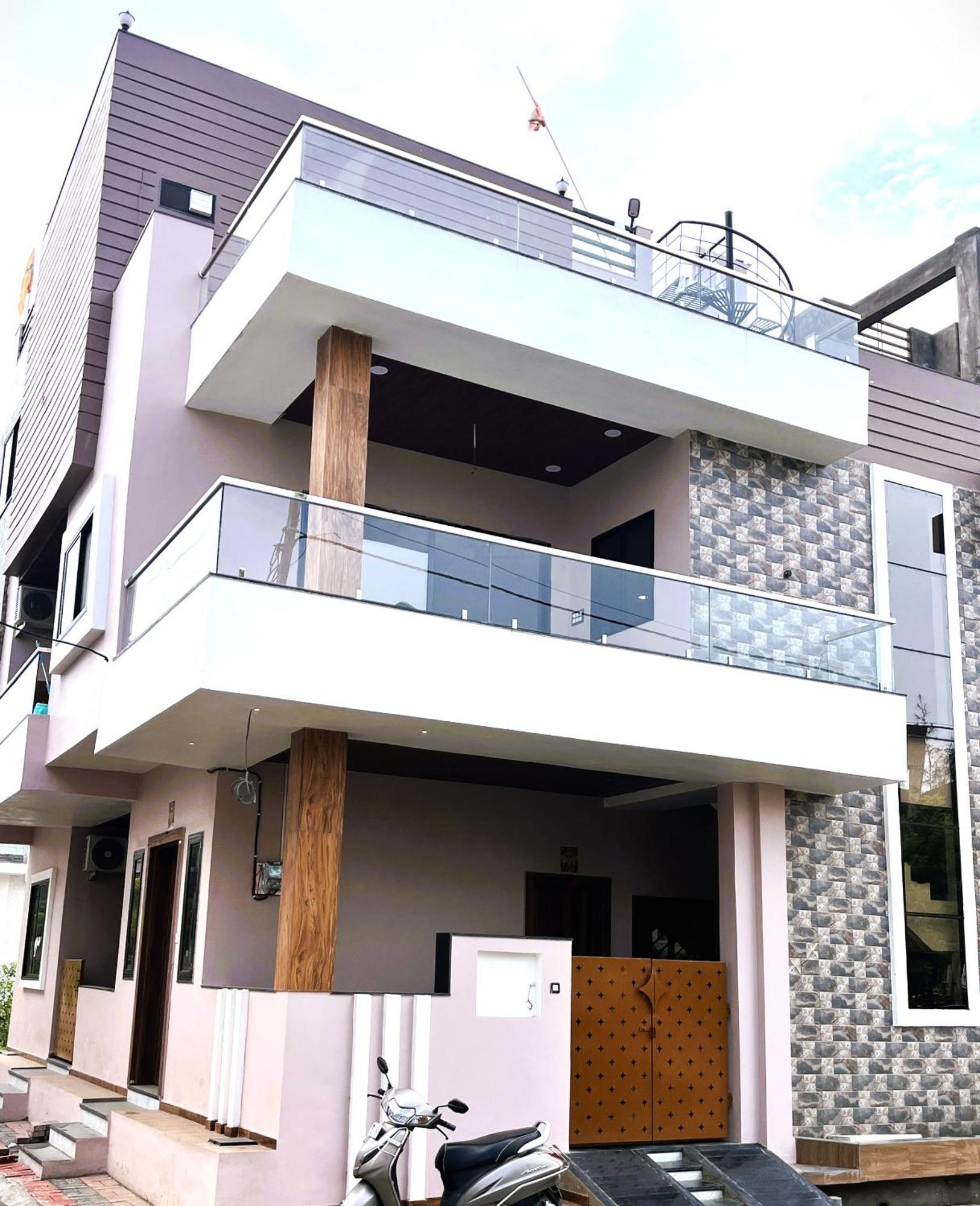 Shree Stay Inn Luxe' Holiday Home Ujjain Eksteriør bilde